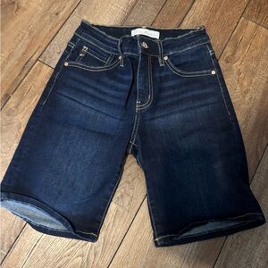 NWOT KanCan Bermuda Shorts Sz M Mid Rise Dark Wash